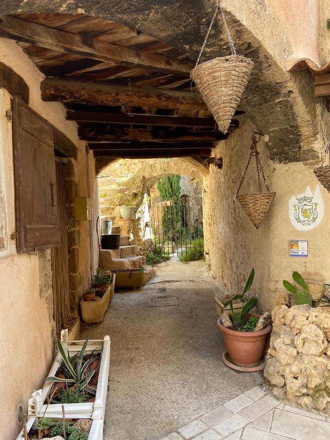 Aparthotel Domaine Le Petit Hameau Cotignac Exteriér fotografie